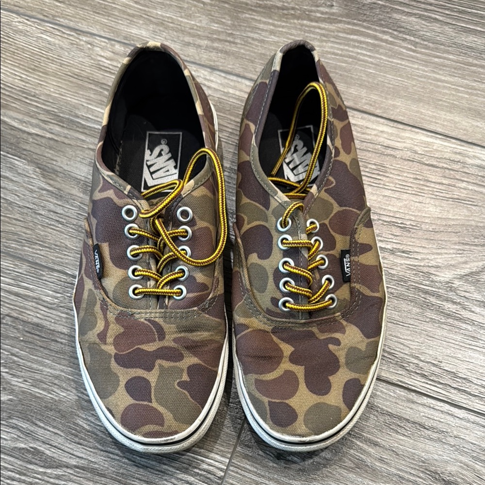 Vans Men's Camouflage Sneakers